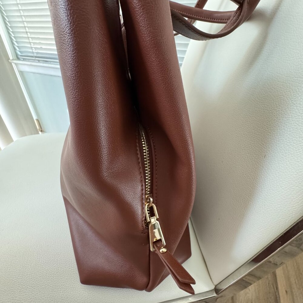 INC Handbag with Modern Chunky Chain Detail - Picture 10 of 13
